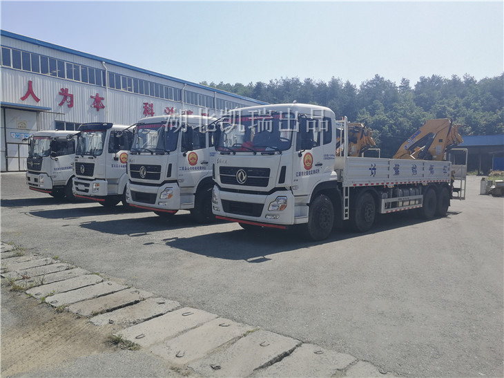 匯斯誠(chéng)牌東風(fēng)系列底盤檢衡車